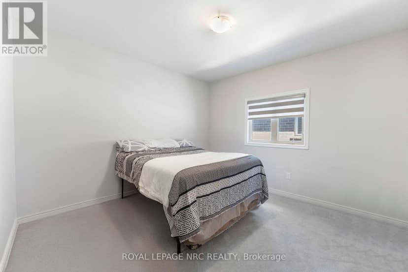 12 Swan Avenue — photo 29 of 40