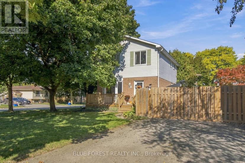 114 Hearthside Place, London East