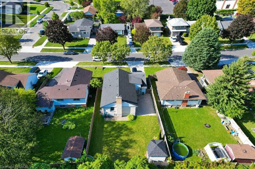 34 WAYNE Drive — photo 36 of 40