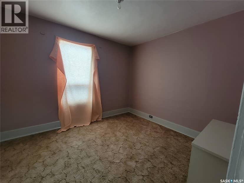 411 1st STREET W — photo 13 of 28