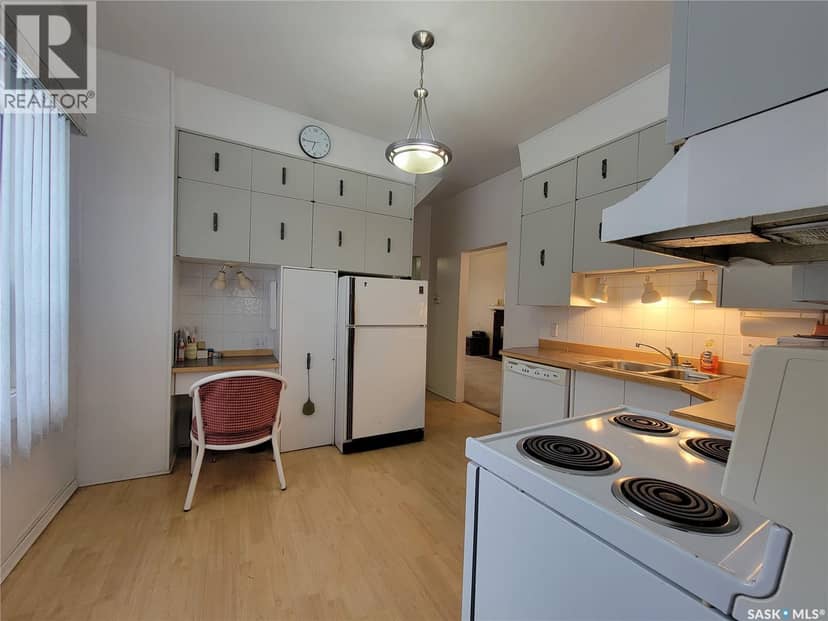 411 1st STREET W, Wilkie, photo 5