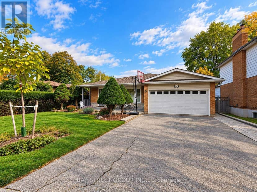 111 Fred Varley Drive, Markham, photo 2