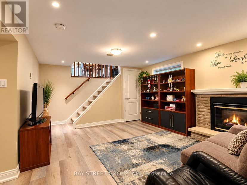 111 Fred Varley Drive — photo 20 of 35