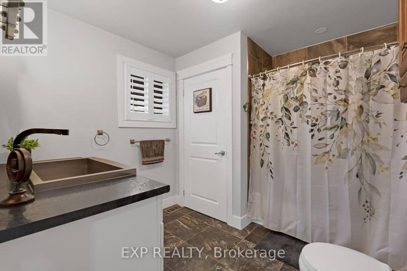 143 Albert Street W — photo 21 of 40