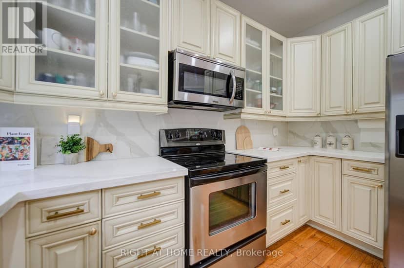 81 Old Colony Road — photo 12 of 40