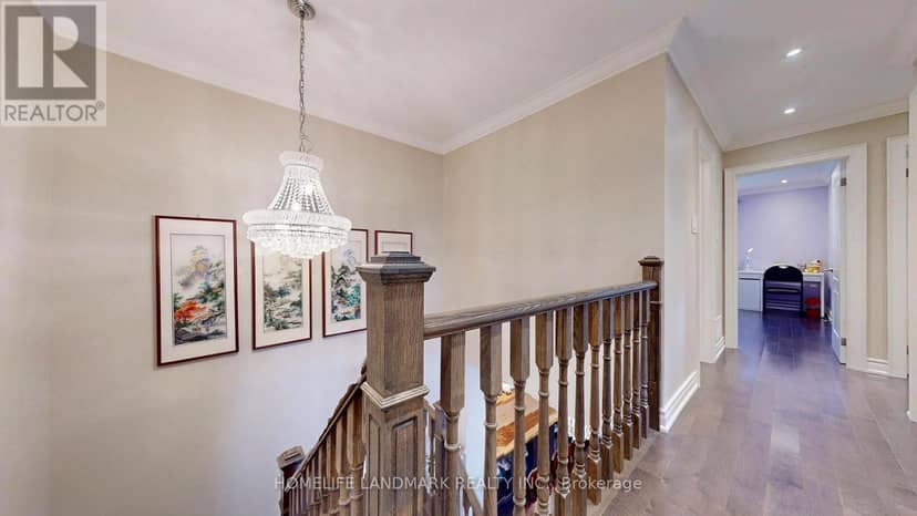4 Bishop Crescent — photo 15 of 31