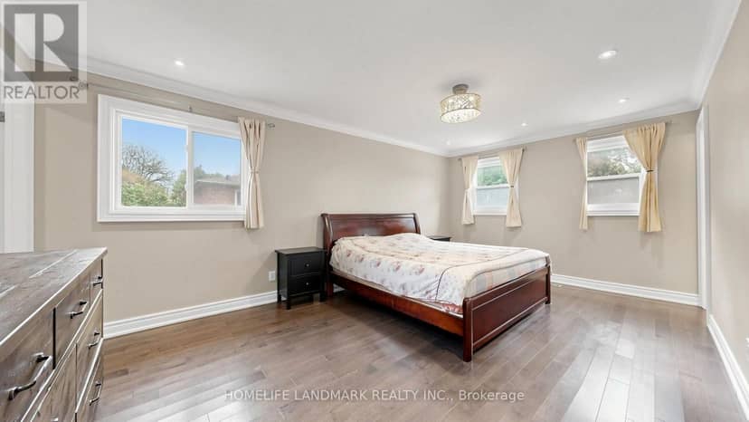 4 Bishop Crescent — photo 16 of 31