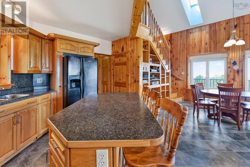 6260 West Bay Road — photo 14 of 40