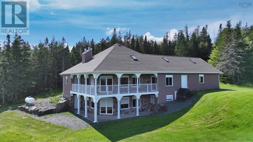 6260 West Bay Road, Roberta