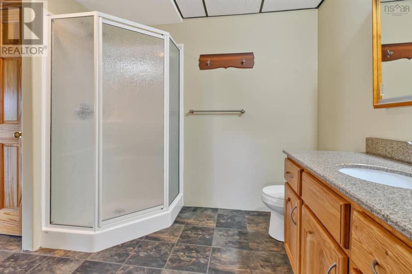 6260 West Bay Road — photo 32 of 40