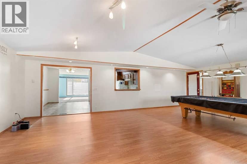 610 8 Street N, Three Hills, photo 5