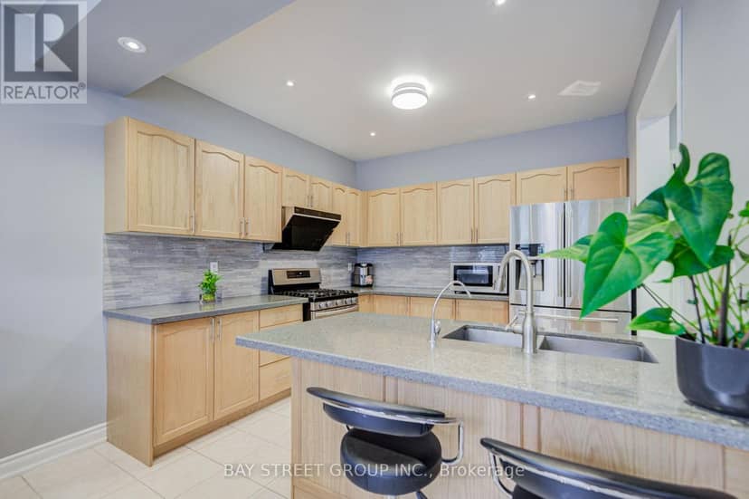 11 Farmington Road — photo 11 of 38