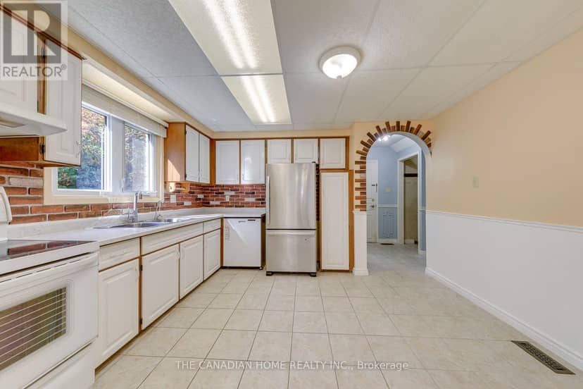 15 Newton Road — photo 13 of 40