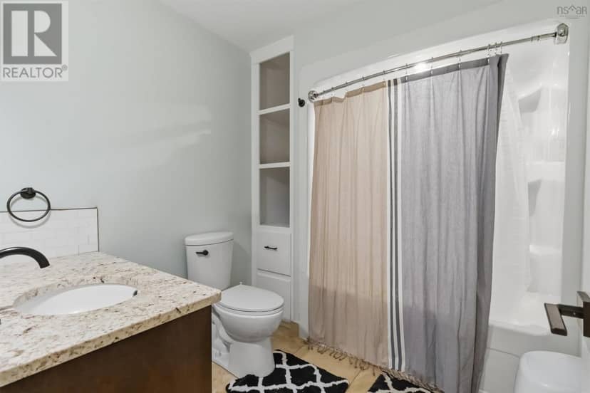 44 Brackstone Court — photo 17 of 40