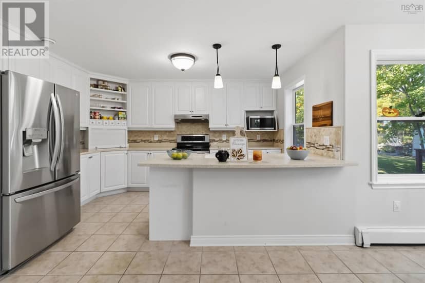 44 Brackstone Court — photo 9 of 40
