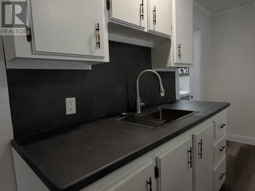 248 Munroe Avenue Extension — photo 8 of 20