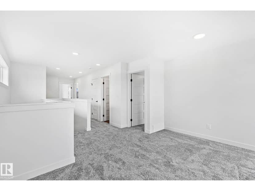 4803 53 AV — photo 22 of 40