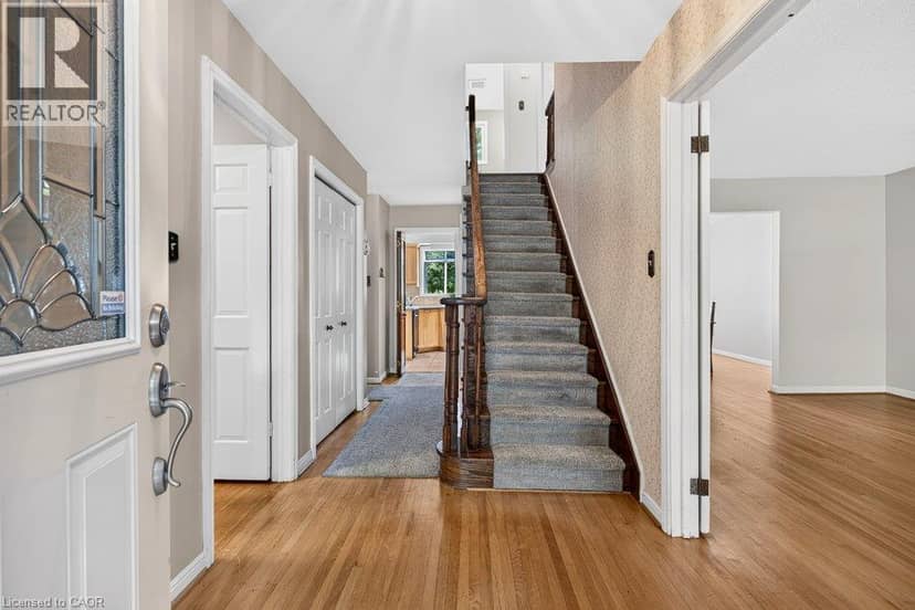 159 ALL SAINTS Crescent — photo 3 of 30