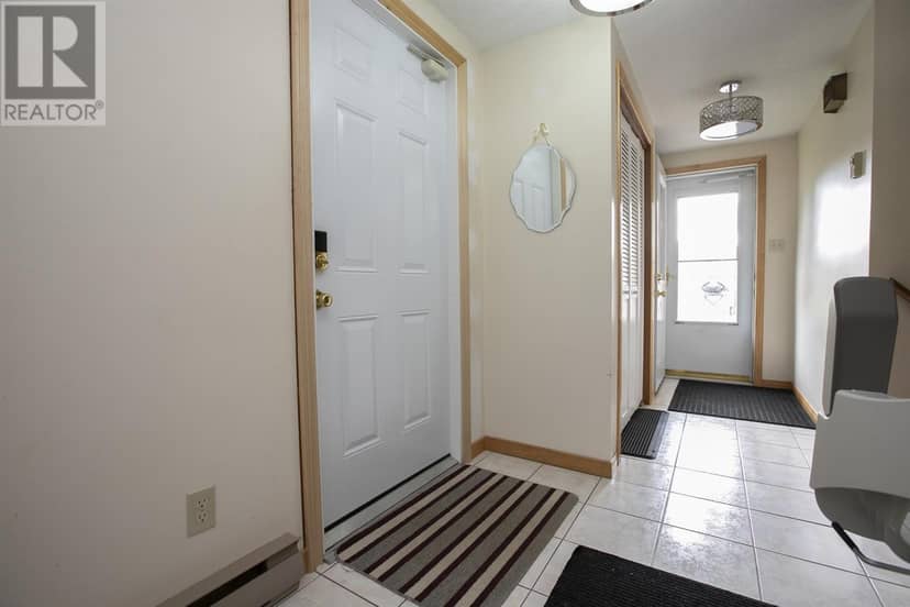 52 Danby RD — photo 12 of 40