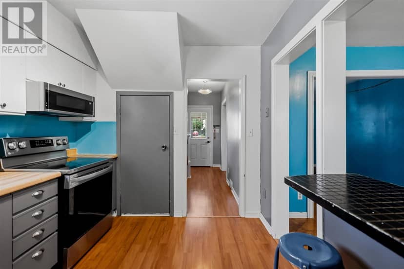 317 Wilson ST — photo 14 of 38