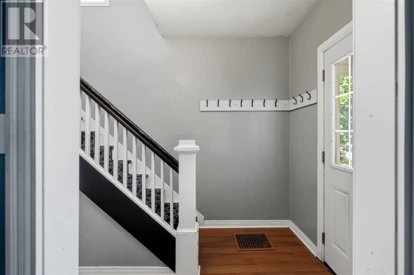 317 Wilson ST — photo 16 of 38