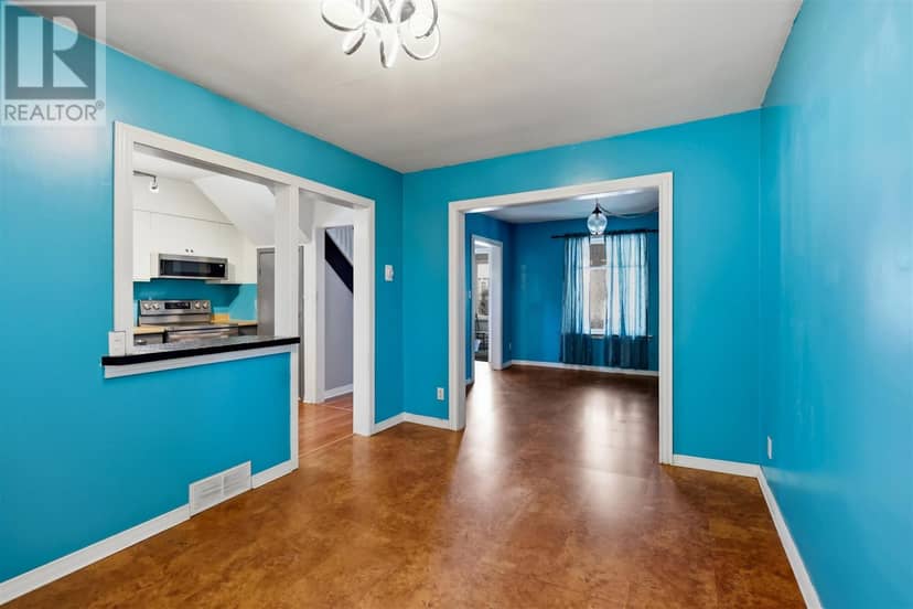 317 Wilson ST — photo 6 of 38