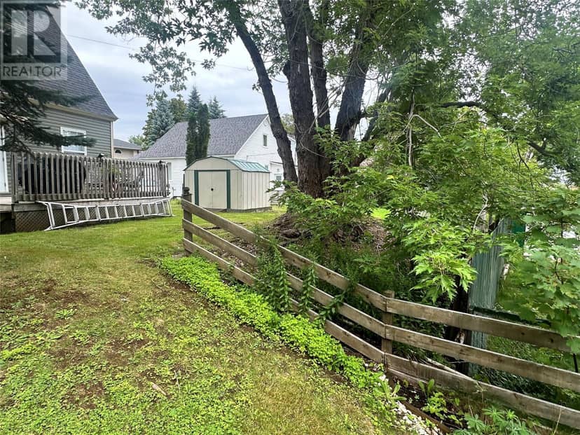 6 Hill Road — photo 13 of 40
