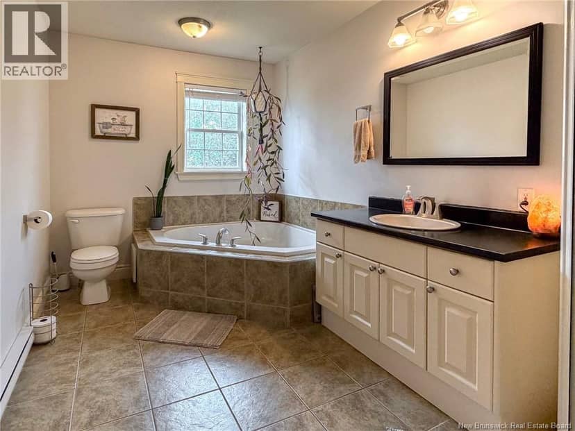 3 Amanda Street — photo 19 of 40
