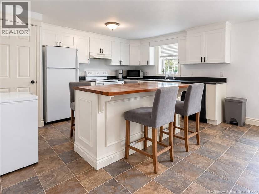 3 Amanda Street — photo 22 of 40