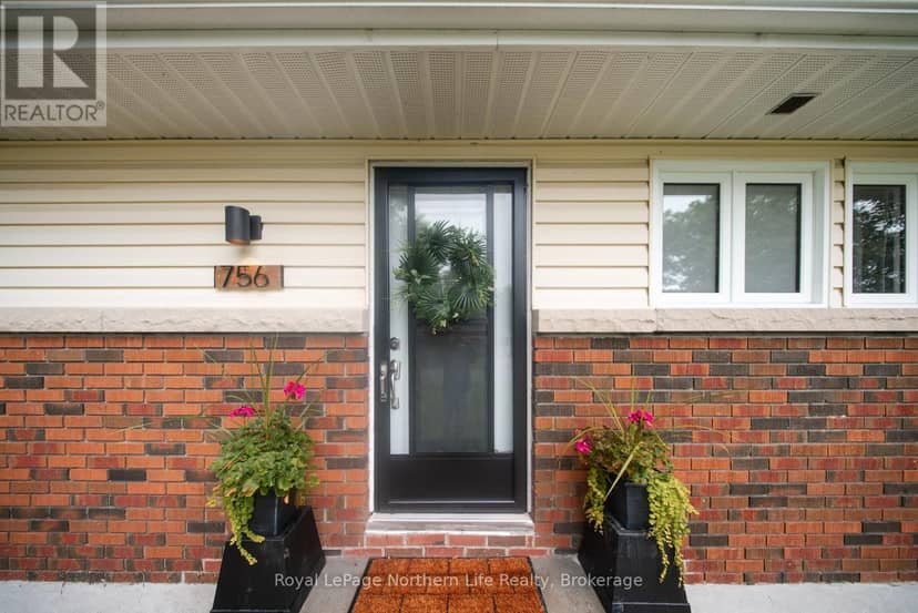 756 Eastwood Avenue, North Bay