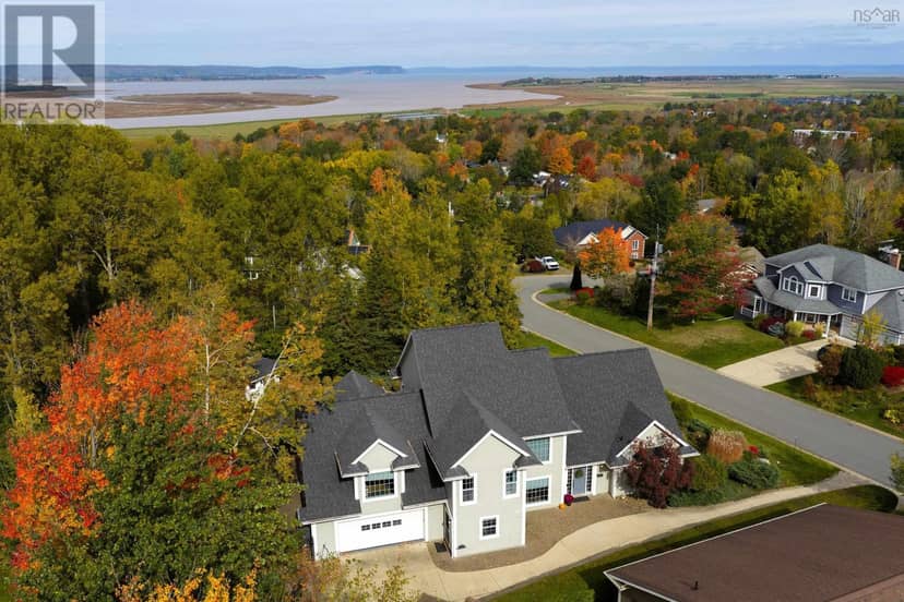 28 Alline Street, Wolfville, photo 3