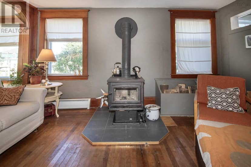181 PORT LATOUR Road — photo 8 of 40