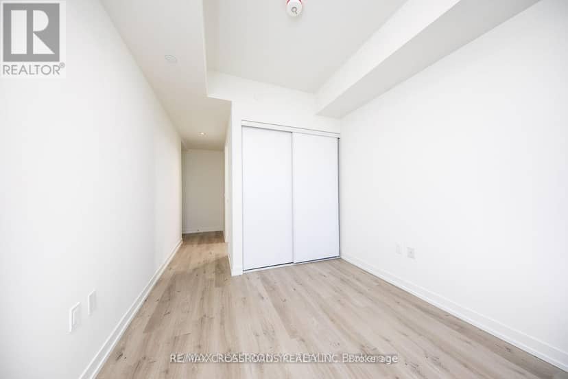 5306 - 138 Downes Street — photo 13 of 21