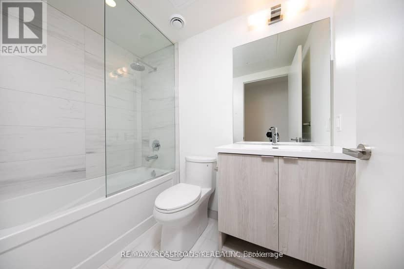 5306 - 138 Downes Street — photo 20 of 21