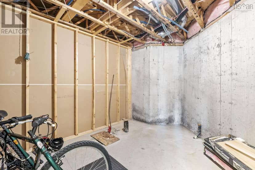 4 Emerald Drive — photo 36 of 40