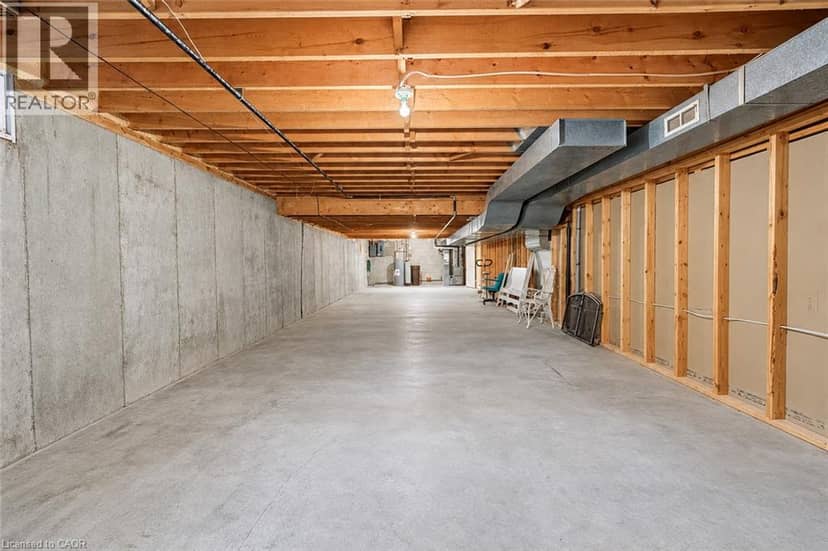8 GRANBRIDGE Drive — photo 26 of 40