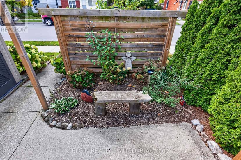 1 Trafalgar Street — photo 7 of 40