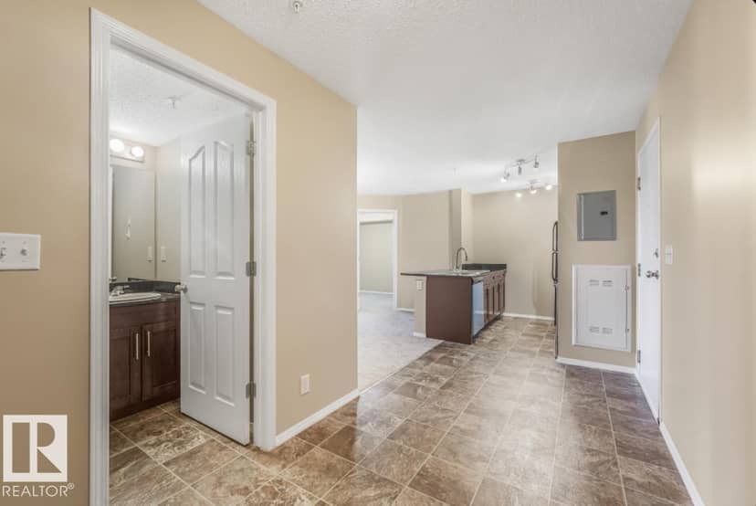 #204 534 Watt Bv SW, Edmonton, photo 3