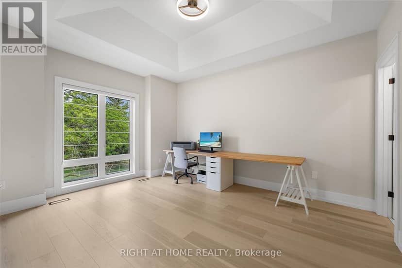 262 Senlac Road — photo 18 of 20