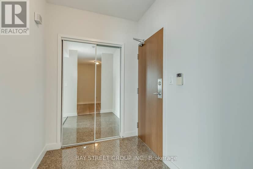 3912 - 35 Mariner Terrace — photo 7 of 40