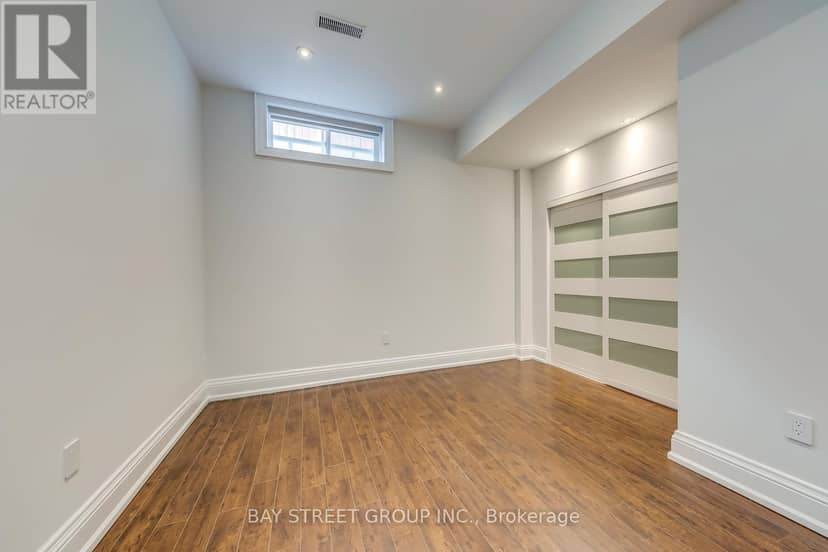 39 Foxwarren Drive — photo 37 of 40