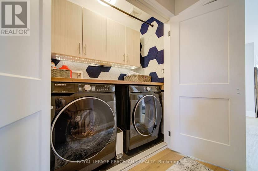 21 Don Hadden Crescent — photo 39 of 40