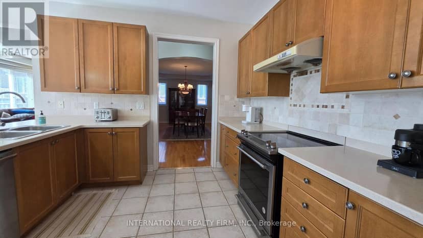 30 O'Hara Crescent — photo 14 of 31