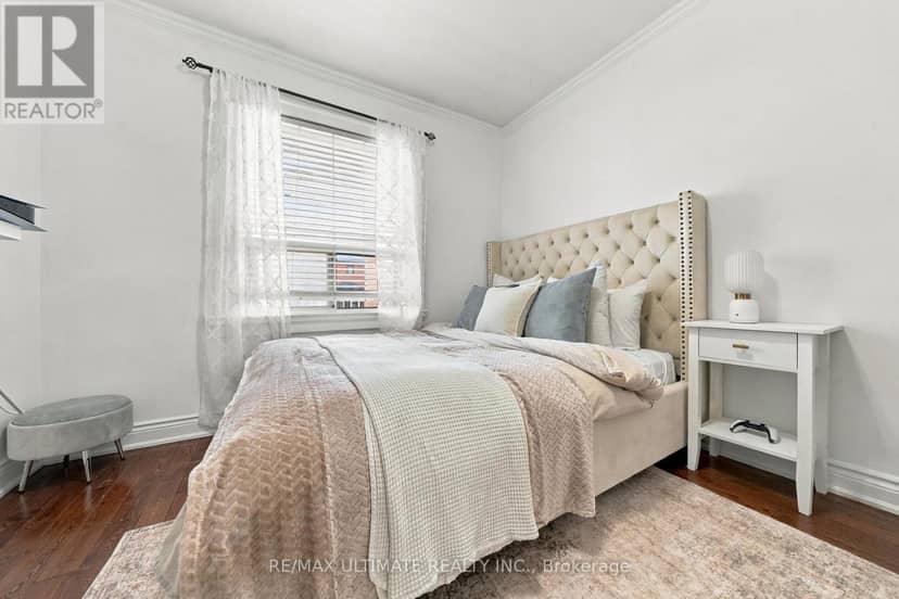 372 Blackthorn Avenue — photo 11 of 27