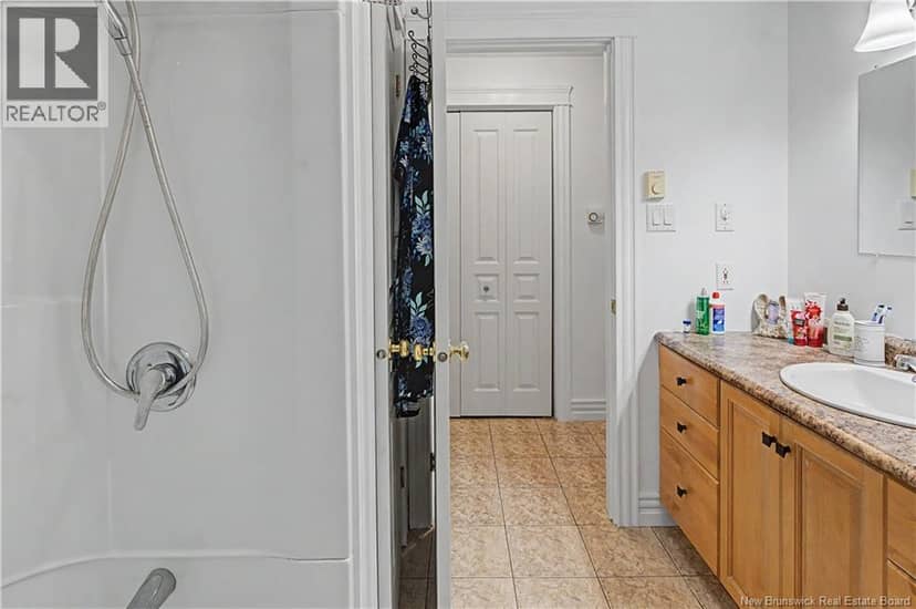 13 Rue Des Plaines Street — photo 19 of 31