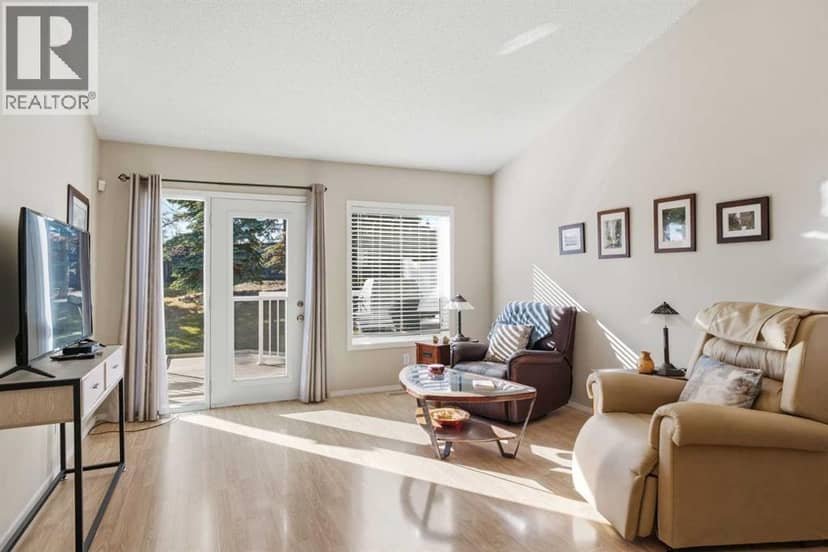110 Somervale Point SW — photo 15 of 40