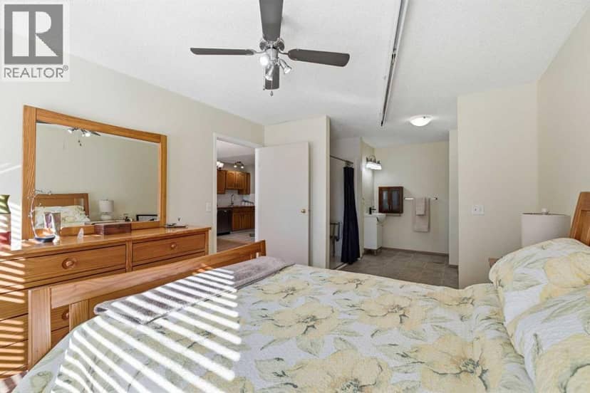 110 Somervale Point SW — photo 19 of 40