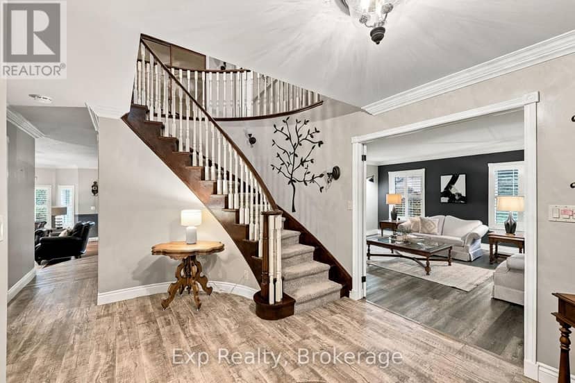 17 Forest Hill Drive, Hamilton Township, photo 7
