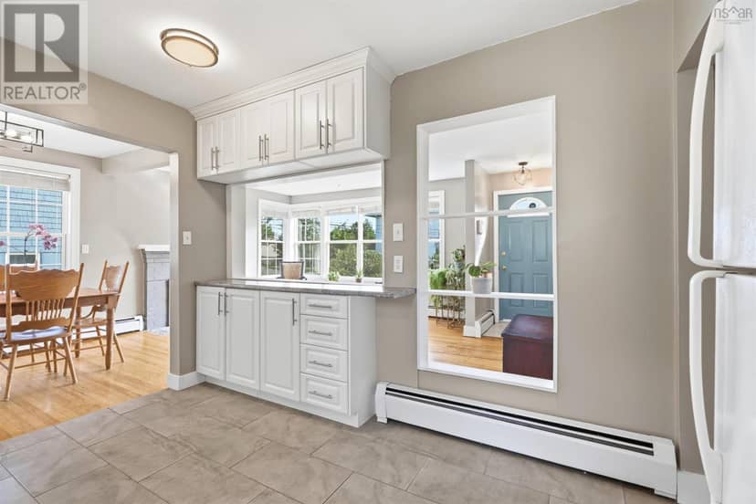 42 Birch Street — photo 11 of 40