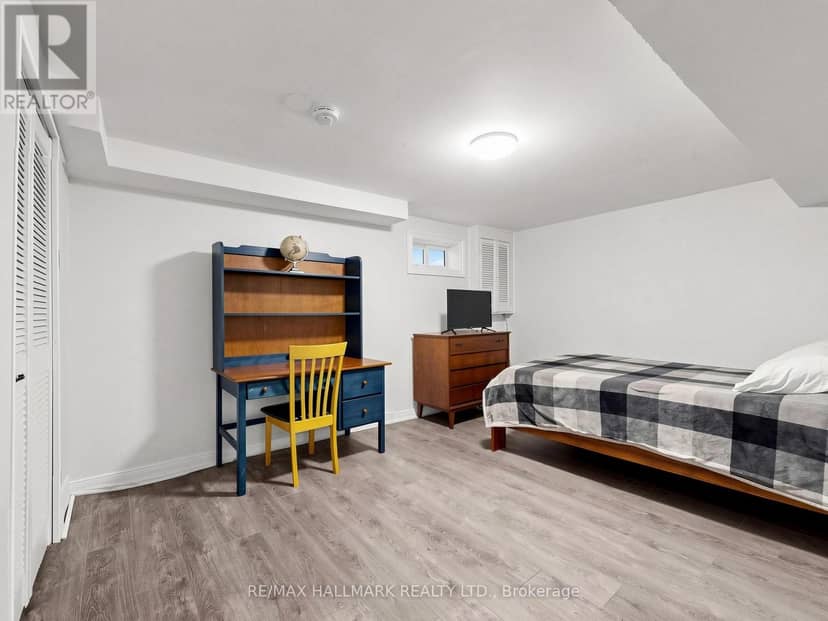 282 Royal Orchard Boulevard — photo 36 of 40